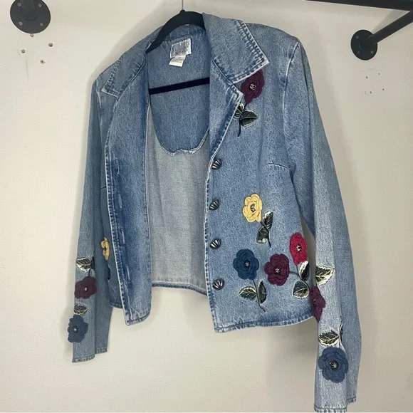 Vintage Y2K Rosette Crochet Denim Jacket - Picture 2 of 10